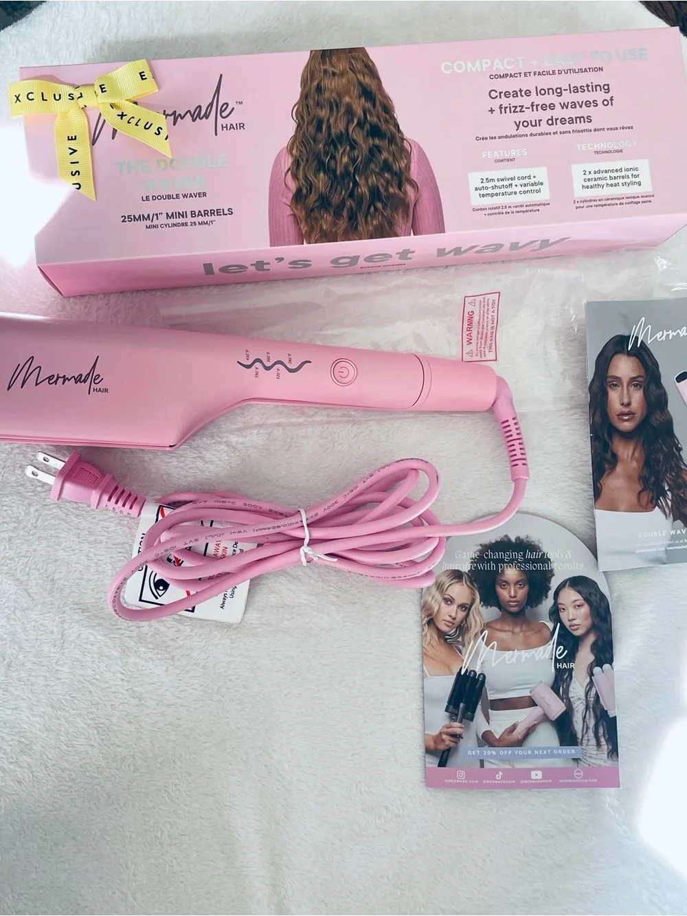 Pink Ceramic Straightening Brush - Sleek Pink Finish